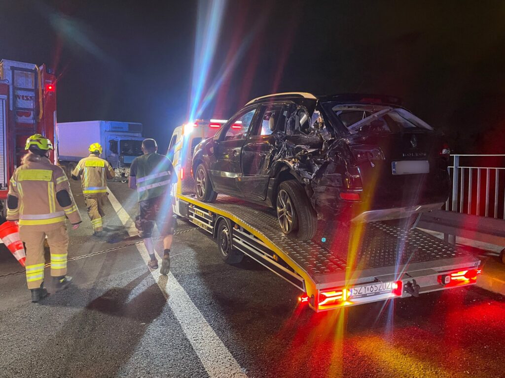 557641056_733942949664553_1382479419075602682_n